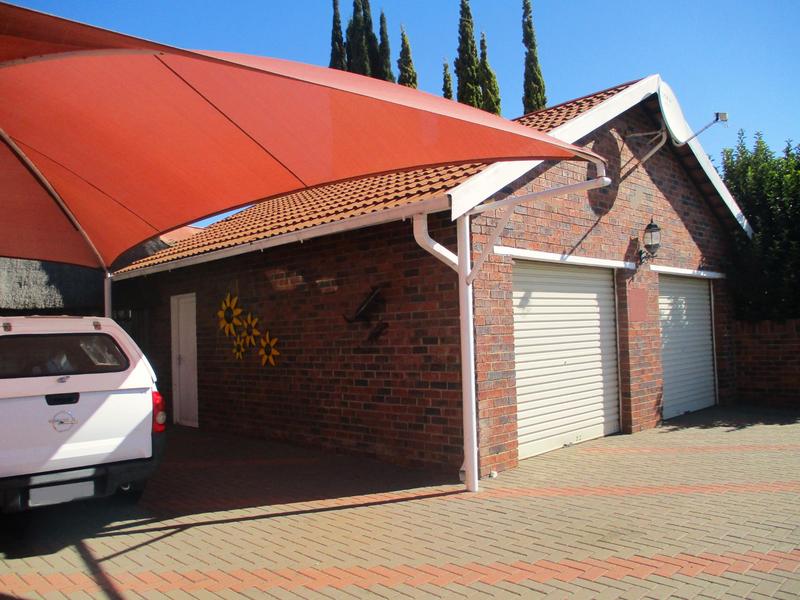 4 Bedroom Property for Sale in Pellissier Free State